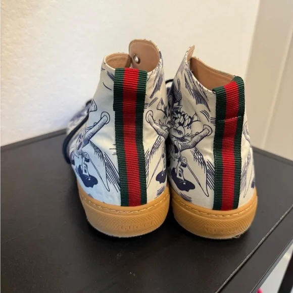 Men's White and Black High-Top Sneakers.Authentic Gucci - Picture 4 of 14